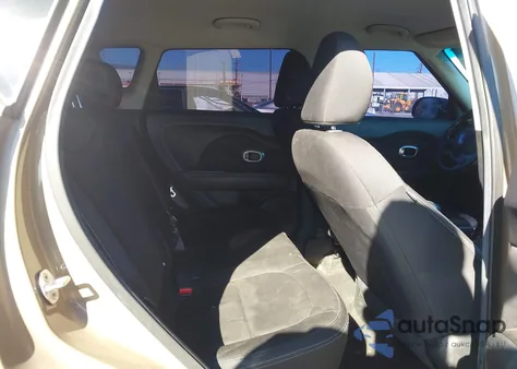 2015 Kia Soul from USA, damaged, VIN KNDJN2A24F7215933